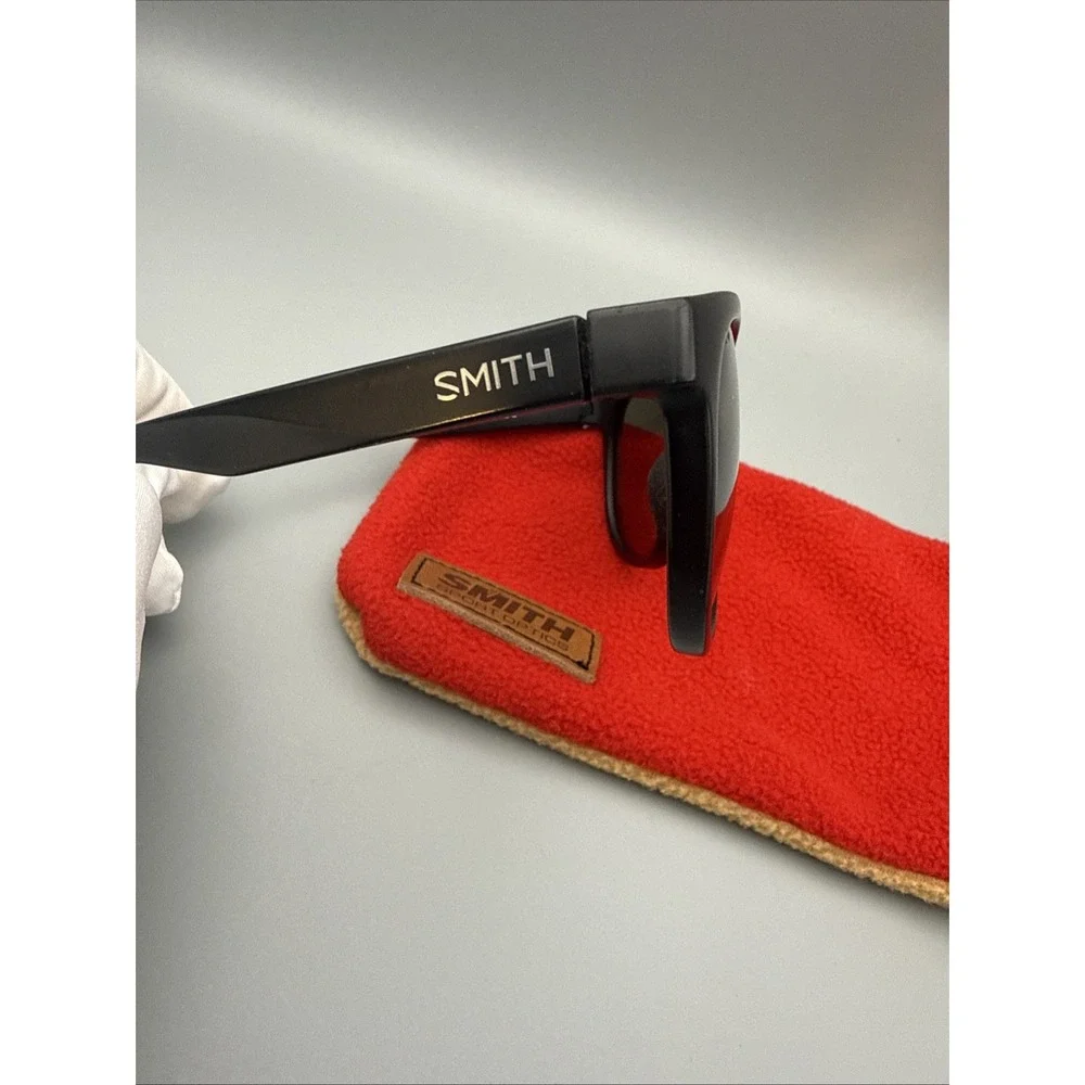 Smith Eastbank Authentic Sunglasses Matte Black ChromaPop Green Lens & Draw Case